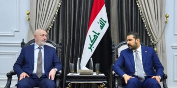 أول لقاء بعد رفع الدولار.. رئيسا الجمهورية ومجلس الوزراء يؤكدان ضرورة مواصلة الإصلاح الاقتصادي