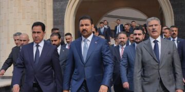 من نينوى.. الزيدي يتعهد بضبط أسعار صرف الدولار ومنع المضاربة