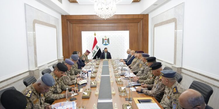 الدفاع الجوي والمسيّرات.. الزيدي يوجه برفع مستوى الجاهزية القتالية إلى أعلى المستويات