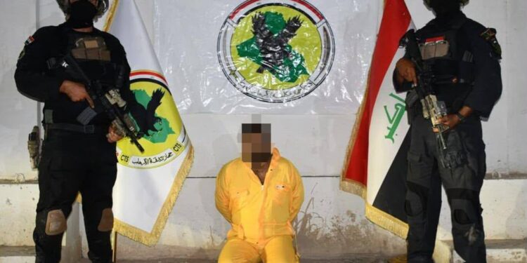 جهاز مكافحة الإرهاب يلقي القبض على ثلاثة متهمين بقضايا الارهاب والمخدرات