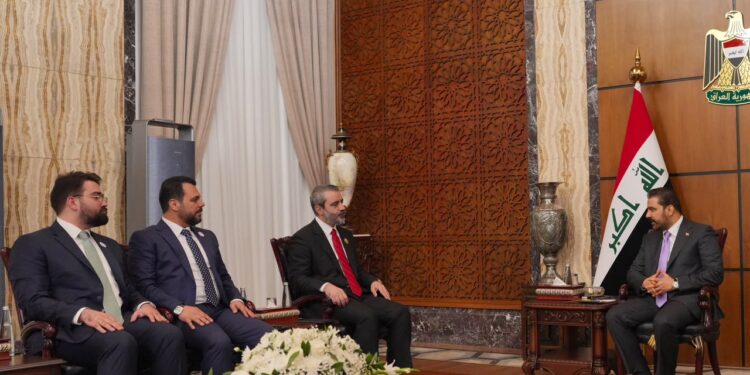 لقاءات دبلوماسية في بغداد.. الزيدي يبحث مع سوريا وفلسطين ومنظمة التعاون الإسلامي عدة ملفات