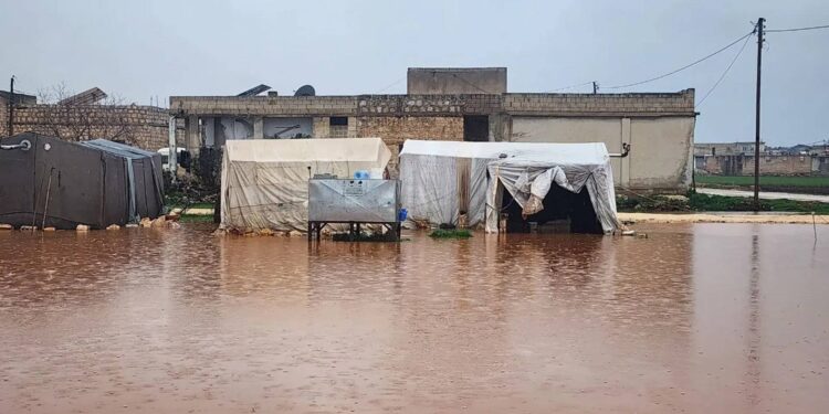 سوريا تحت وطأة السيول… 5 وفيات ومفقودون وطرق مغلقة