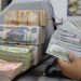 خاص: بعد بيان الداخلية.. السوق الموازي يقود ارتفاع الدولار ومكاتب الصيرفة خارج دائرة الالتزام