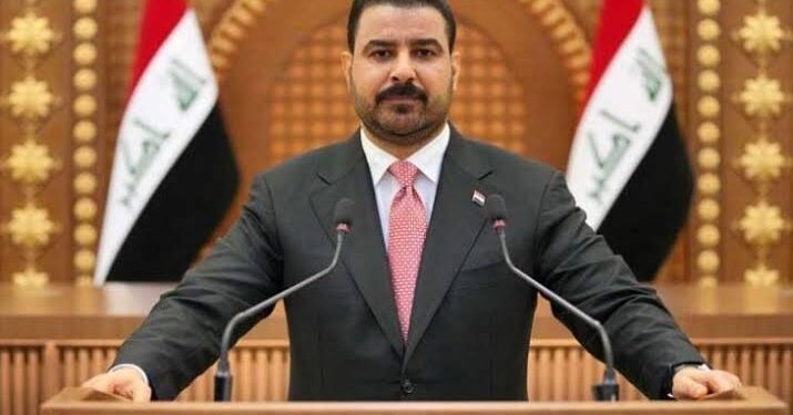 لمناقشة سعر الدولار.. الزيدي ووزير المالية ومحافظ المركزي يحضرون اجتماعا في البرلمان