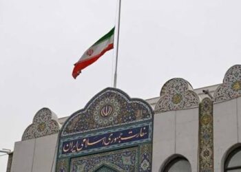 منفذ الشيب يشعل سجالاً بين بغداد وطهران.. السفارة الإيرانية ترد على اتهامات المخدرات والتزوير