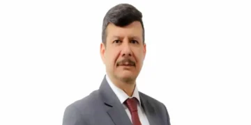 صدمة الصرف المفاجئ وأمان التدريج.. رؤية اقتصادية لضمان ثبات الأسعار وحماية الدخل في العراق