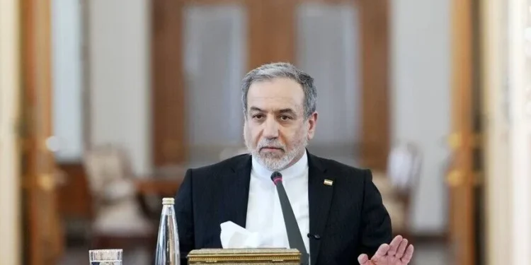 إيران تدعو العراق لتجاوز القيود الأمريكية واستئناف الرحلات الجوية بين البلدين